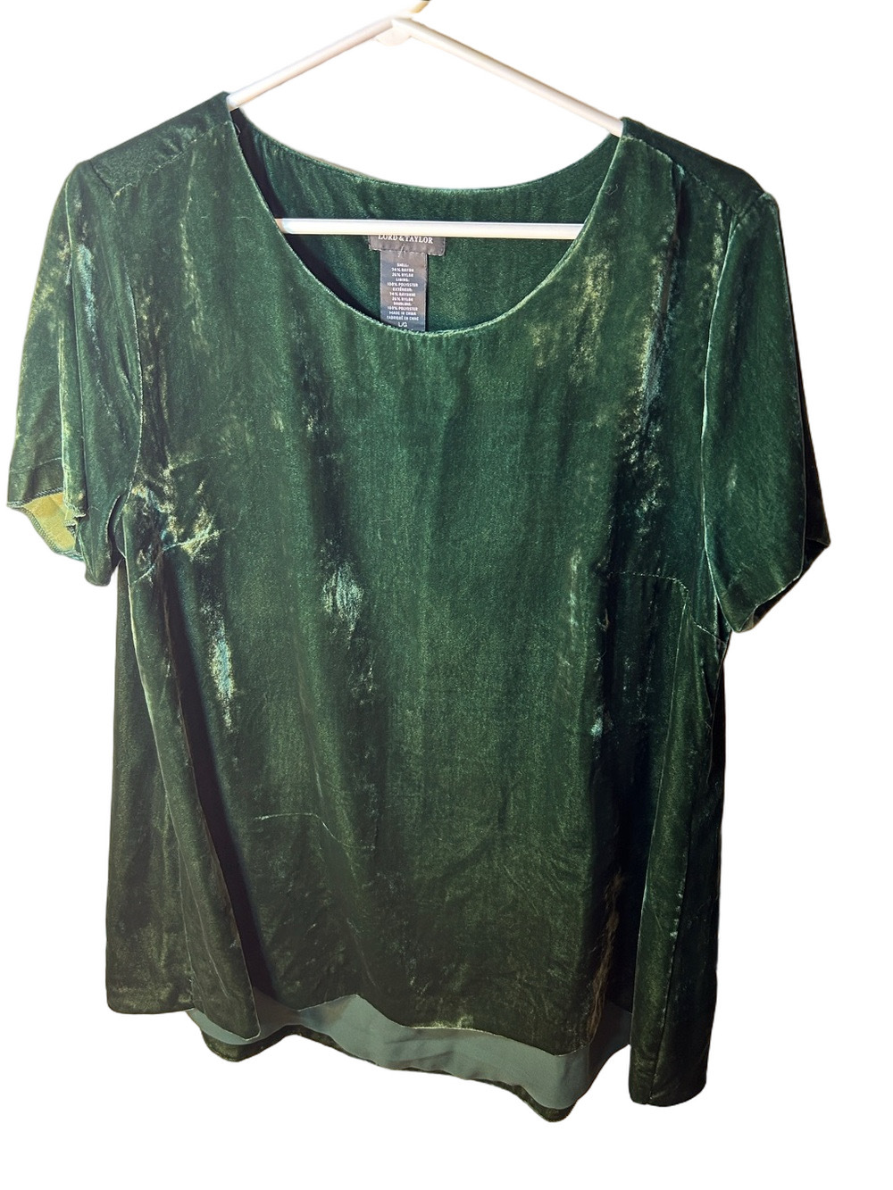 Lord & Taylor Dark Green Velvet Short Sleeve Scoop Neck Top size large *noteflaw